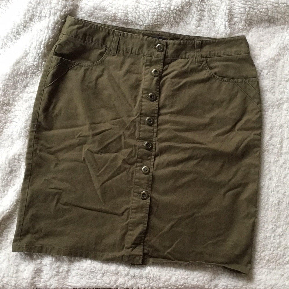 New York & Company Olive Green Button up skirt 12
